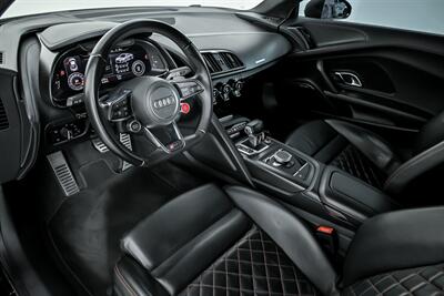 2017 Audi R8 5.2 quattro V10   - Photo 24 - Joliet, IL 60435