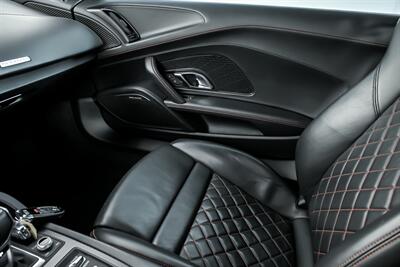 2017 Audi R8 5.2 quattro V10   - Photo 39 - Joliet, IL 60435