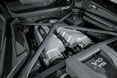 2017 Audi R8 5.2 quattro V10   - Photo 16 - Joliet, IL 60435