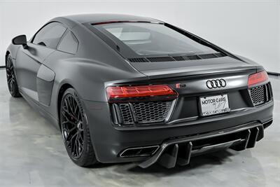 2017 Audi R8 5.2 quattro V10   - Photo 10 - Joliet, IL 60435