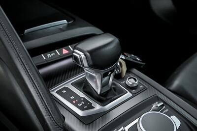 2017 Audi R8 5.2 quattro V10   - Photo 37 - Joliet, IL 60435