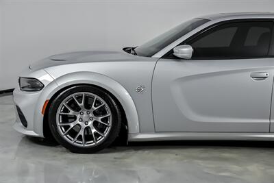 2020 Dodge Charger SRT Hellcat Daytona 50th Anniv.   - Photo 6 - Joliet, IL 60435