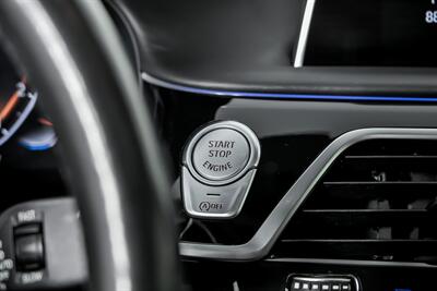 2020 BMW 750i xDrive - Photo 32 - Joliet, IL 60435