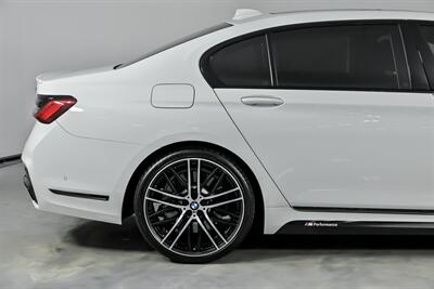 2020 BMW 750i xDrive - Photo 13 - Joliet, IL 60435