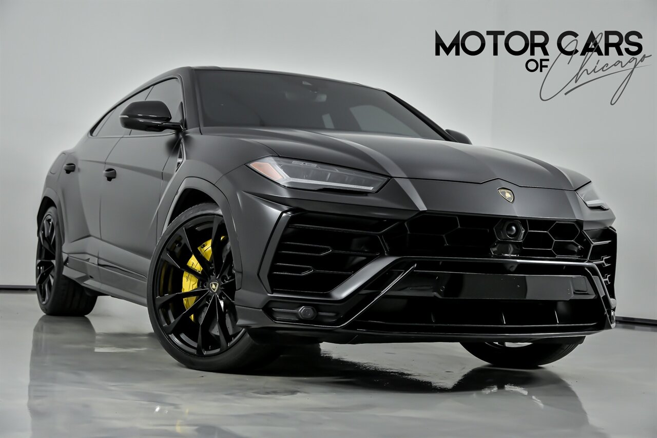 2021 Lamborghini Urus Base's photo