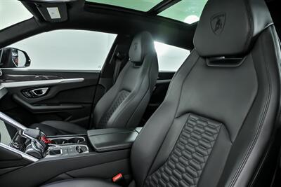 2021 Lamborghini Urus -FACTORY MATTE BLACK-BIG MSRP   - Photo 23 - Joliet, IL 60435