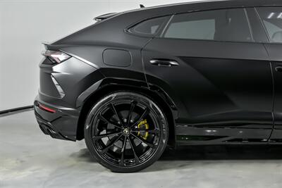 2021 Lamborghini Urus -FACTORY MATTE BLACK-BIG MSRP   - Photo 13 - Joliet, IL 60435