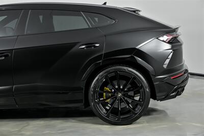 2021 Lamborghini Urus -FACTORY MATTE BLACK-BIG MSRP   - Photo 9 - Joliet, IL 60435