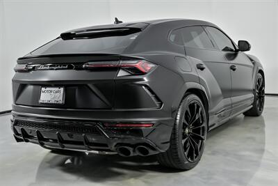 2021 Lamborghini Urus -FACTORY MATTE BLACK-BIG MSRP   - Photo 12 - Joliet, IL 60435