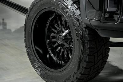 2024 GMC Sierra 2500HD Denali Ultimate-$30K MODS-JACKED DENALI!   - Photo 4 - Joliet, IL 60435