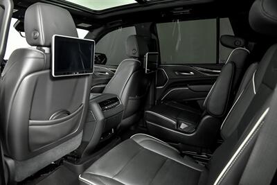 2021 Cadillac Escalade Premium Luxury   - Photo 27 - Joliet, IL 60435