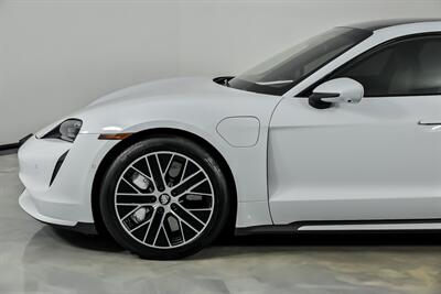 2020 Porsche Taycan Turbo   - Photo 7 - Joliet, IL 60435