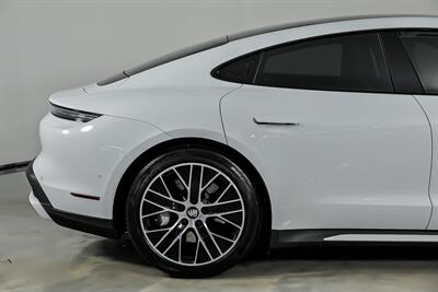2020 Porsche Taycan Turbo   - Photo 13 - Joliet, IL 60435