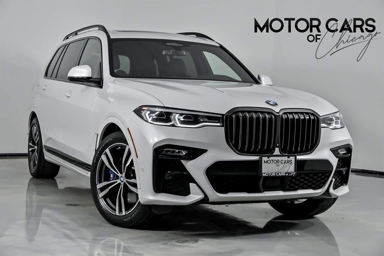 2022 BMW X7 40i's photo
