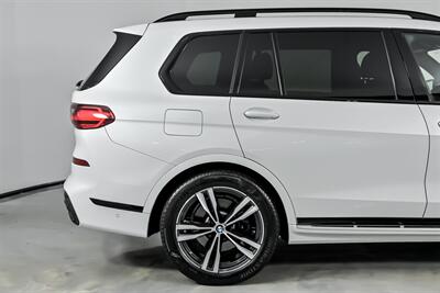 2022 BMW X7 xDrive40i - Photo 13 - Joliet, IL 60435