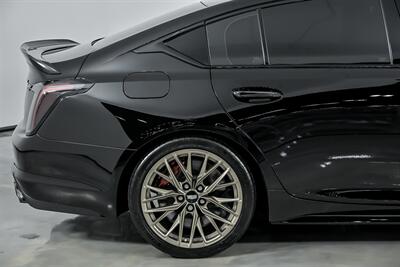 2022 Cadillac CT5-V Blackwing   - Photo 13 - Joliet, IL 60435