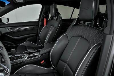 2022 Cadillac CT5-V Blackwing   - Photo 23 - Joliet, IL 60435
