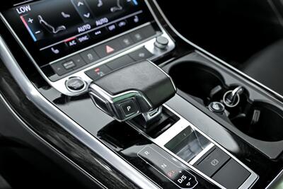 2021 Audi Q8 quattro Premium 55 TFSI   - Photo 36 - Joliet, IL 60435