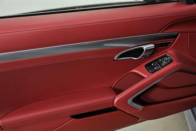 2023 Porsche 718 Cayman GTS 4.0   - Photo 18 - Joliet, IL 60435