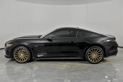 2016 Ford Mustang GT Premium   - Photo 8 - Joliet, IL 60435