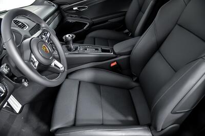 2025 Porsche 718 Boxster GTS 4.0   - Photo 27 - Joliet, IL 60435