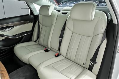2023 Audi A8 L quattro 55 TFSI-HUGE $102K MSRP-LOADED!   - Photo 25 - Joliet, IL 60435