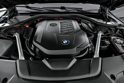 2022 BMW 740i   - Photo 17 - Joliet, IL 60435