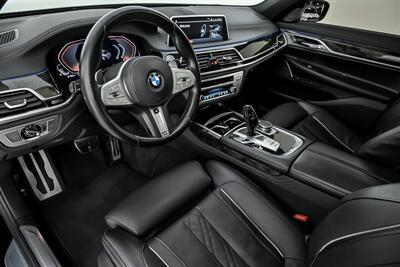 2022 BMW 740i   - Photo 21 - Joliet, IL 60435