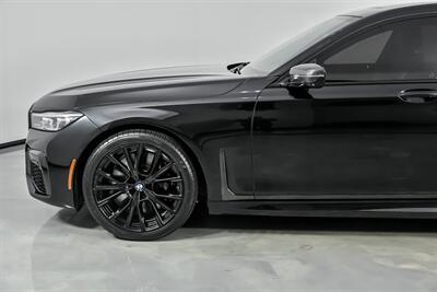 2022 BMW 740i   - Photo 7 - Joliet, IL 60435