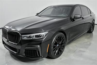 2022 BMW 740i   - Photo 6 - Joliet, IL 60435