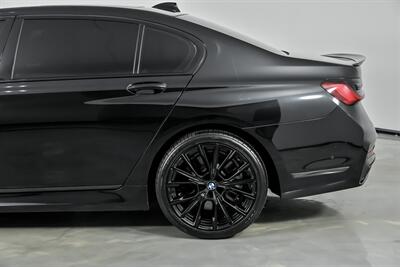 2022 BMW 740i   - Photo 9 - Joliet, IL 60435