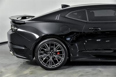 2019 Chevrolet Camaro ZL1 - Photo 13 - Joliet, IL 60435