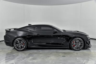 2019 Chevrolet Camaro ZL1 - Photo 14 - Joliet, IL 60435