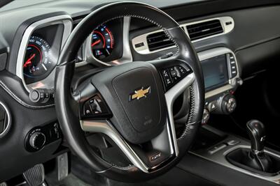 2013 Chevrolet Camaro SS   - Photo 18 - Joliet, IL 60435