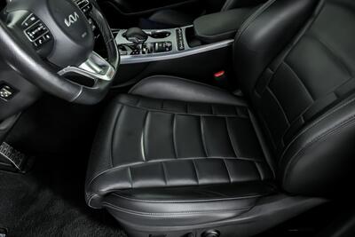 2022 Kia Stinger GT2   - Photo 21 - Joliet, IL 60435