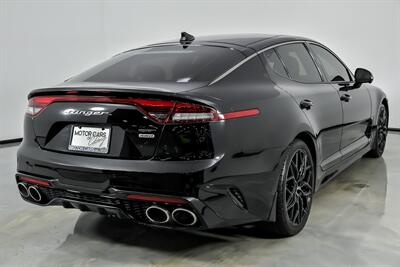 2022 Kia Stinger GT2   - Photo 12 - Joliet, IL 60435