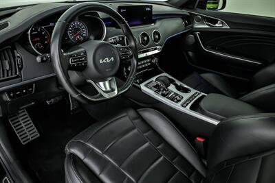 2022 Kia Stinger GT2   - Photo 20 - Joliet, IL 60435