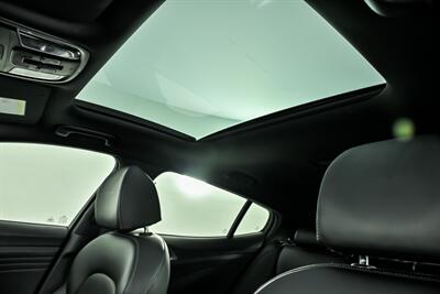 2022 Kia Stinger GT2   - Photo 23 - Joliet, IL 60435