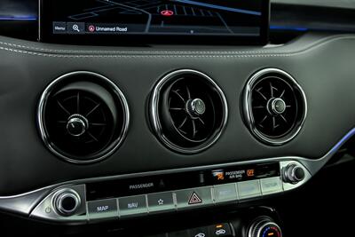 2022 Kia Stinger GT2   - Photo 34 - Joliet, IL 60435