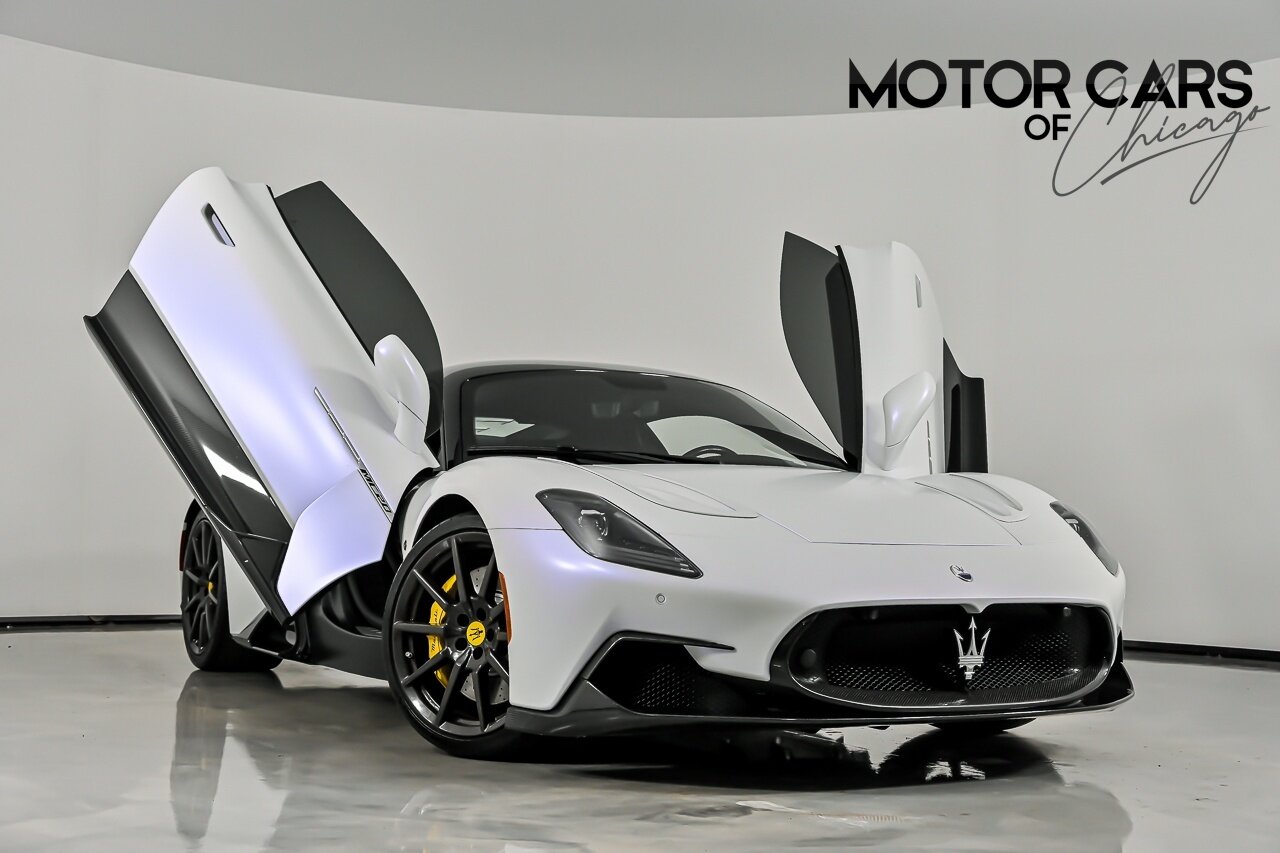 2022 Maserati MC20 -'s photo