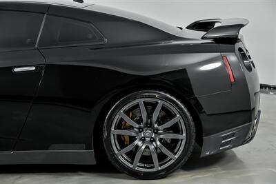 2012 Nissan GT-R Premium   - Photo 9 - Joliet, IL 60435