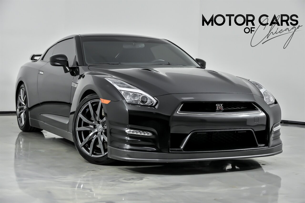 2012 Nissan GT-R Premium   - Photo 1 - Joliet, IL 60435