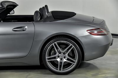 2012 Mercedes-Benz SLS AMG   - Photo 9 - Joliet, IL 60435