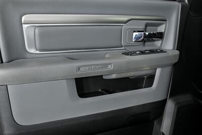 2018 RAM 2500 Big Horn - Photo 18 - Joliet, IL 60435