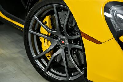 2017 McLaren 570S   - Photo 4 - Joliet, IL 60435