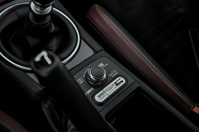 2020 Subaru WRX STI   - Photo 36 - Joliet, IL 60435