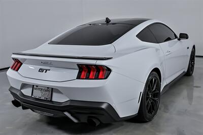 2024 Ford Mustang GT   - Photo 12 - Joliet, IL 60435