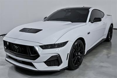 2024 Ford Mustang GT   - Photo 6 - Joliet, IL 60435