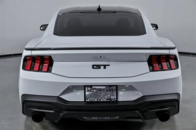 2024 Ford Mustang GT   - Photo 11 - Joliet, IL 60435
