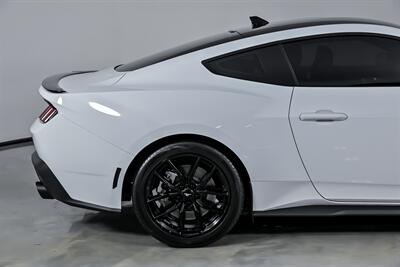2024 Ford Mustang GT   - Photo 13 - Joliet, IL 60435